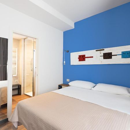 Holiday Lux Boutique Room CTA Exterior foto