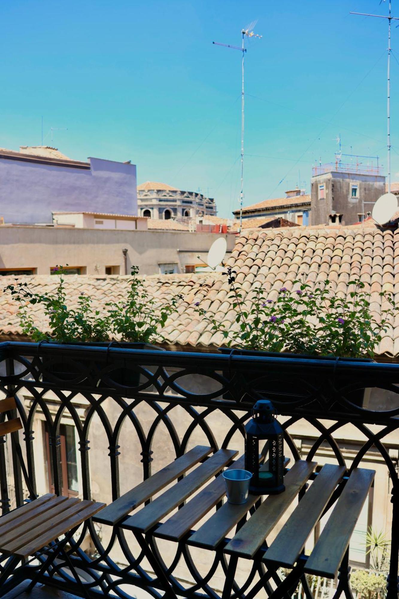 Holiday Lux Boutique Room CTA Exterior foto